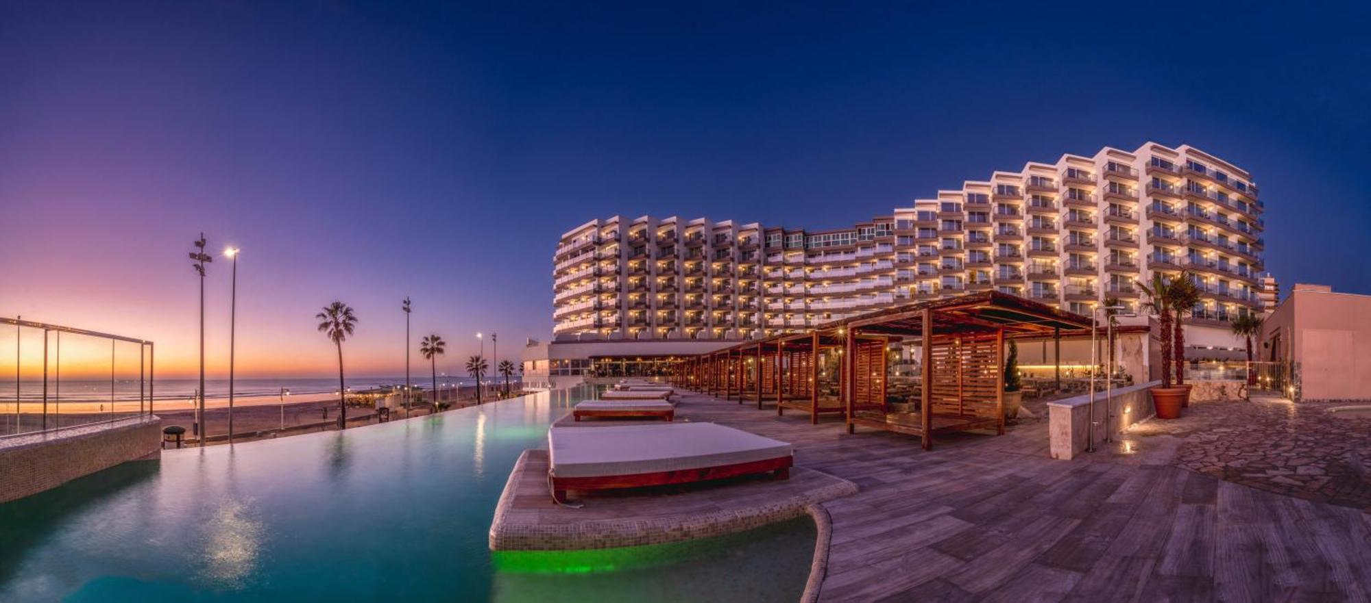 Cadiz Bahia By Qhotels Экстерьер фото