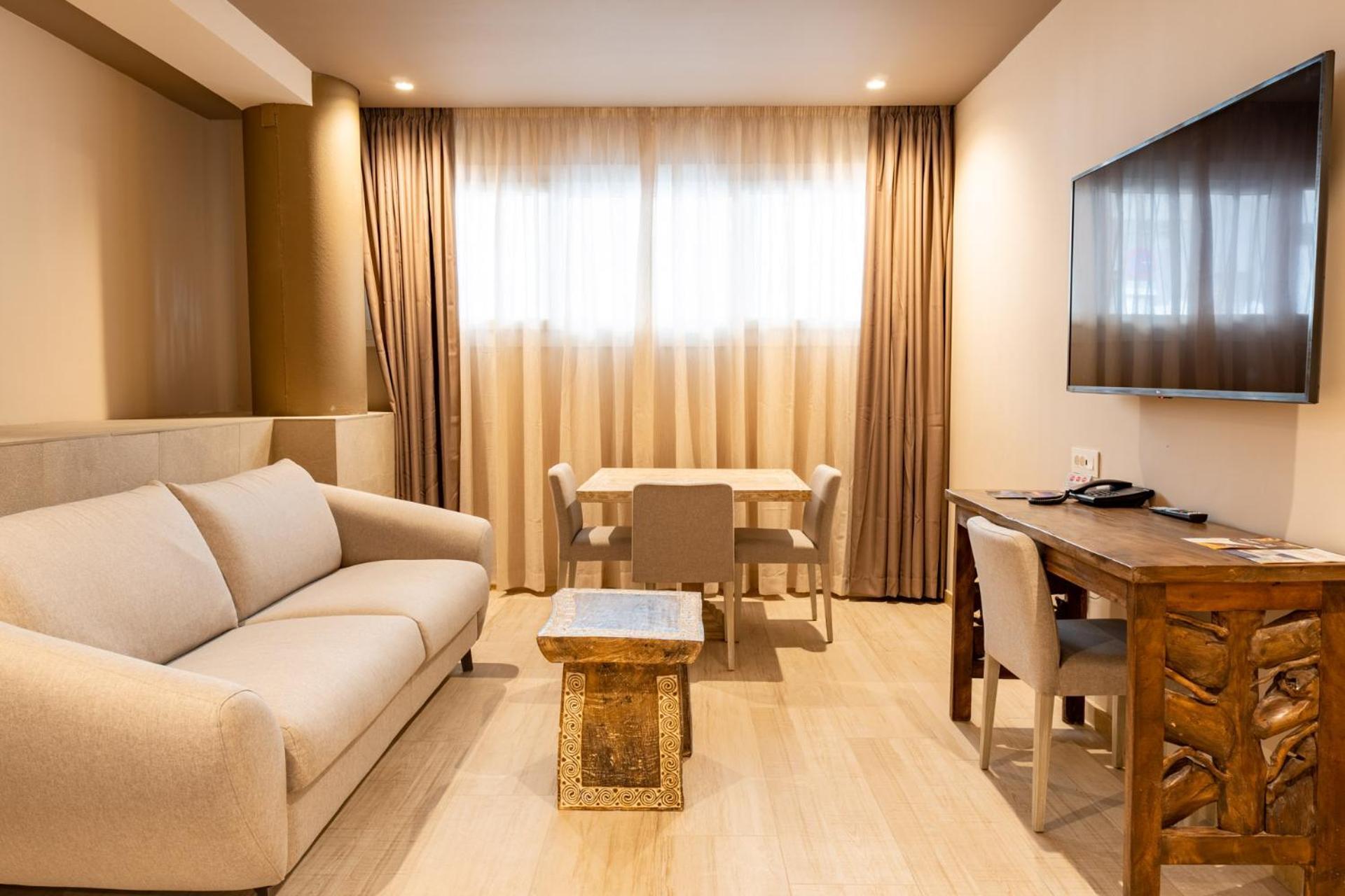 Cadiz Bahia By Qhotels Экстерьер фото