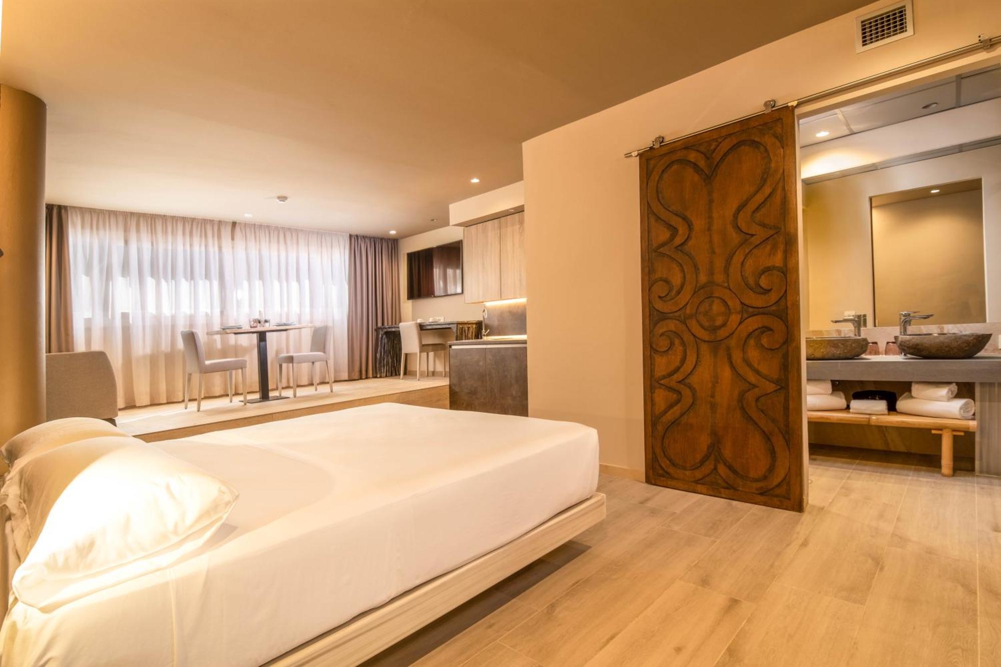 Cadiz Bahia By Qhotels Экстерьер фото